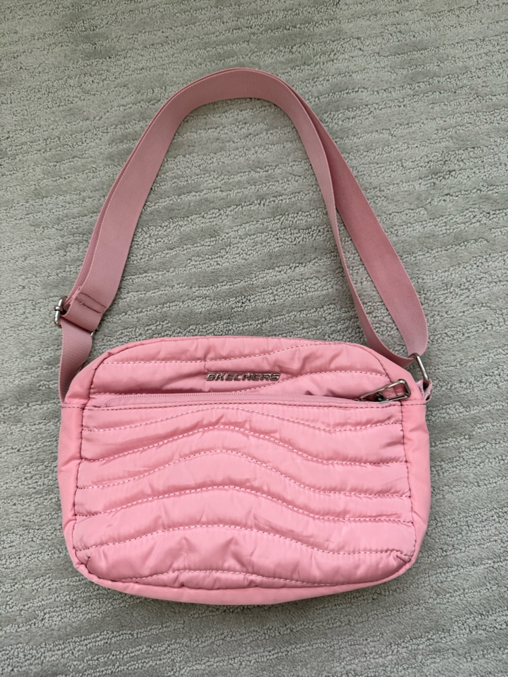 Skechers quilted pink crossbody shoulder bag, Asia exclusive Excellent condition